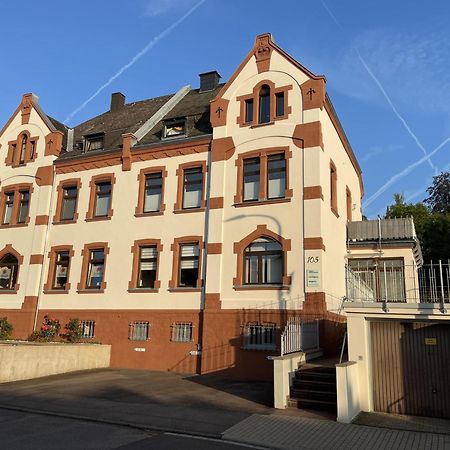 Ferienwohnung Graf Siegfried Saarburg Exteriör bild